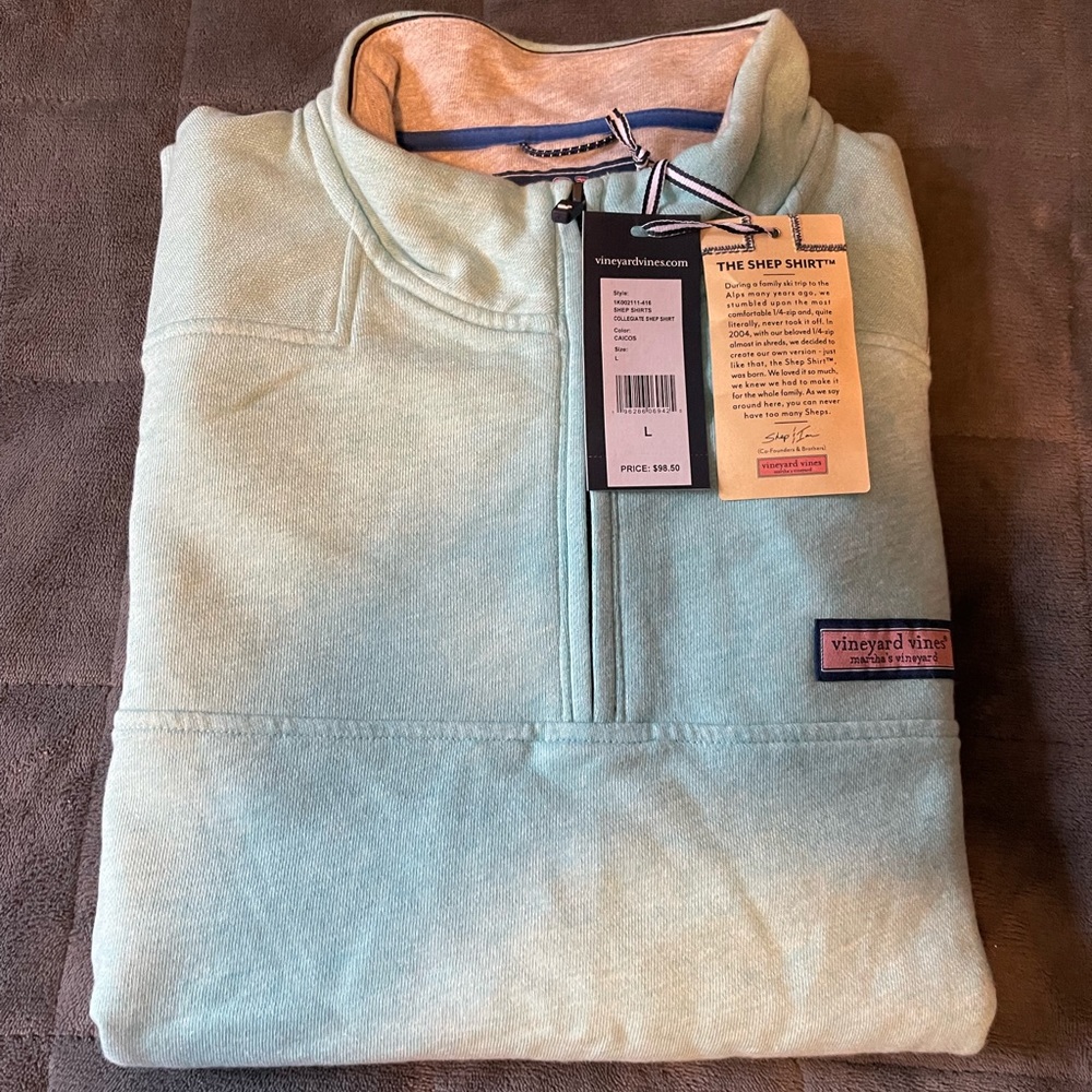 NWT VINEYARD VINES MENS COLLEGIATE SHEP SHIRT SIZE LARGE.